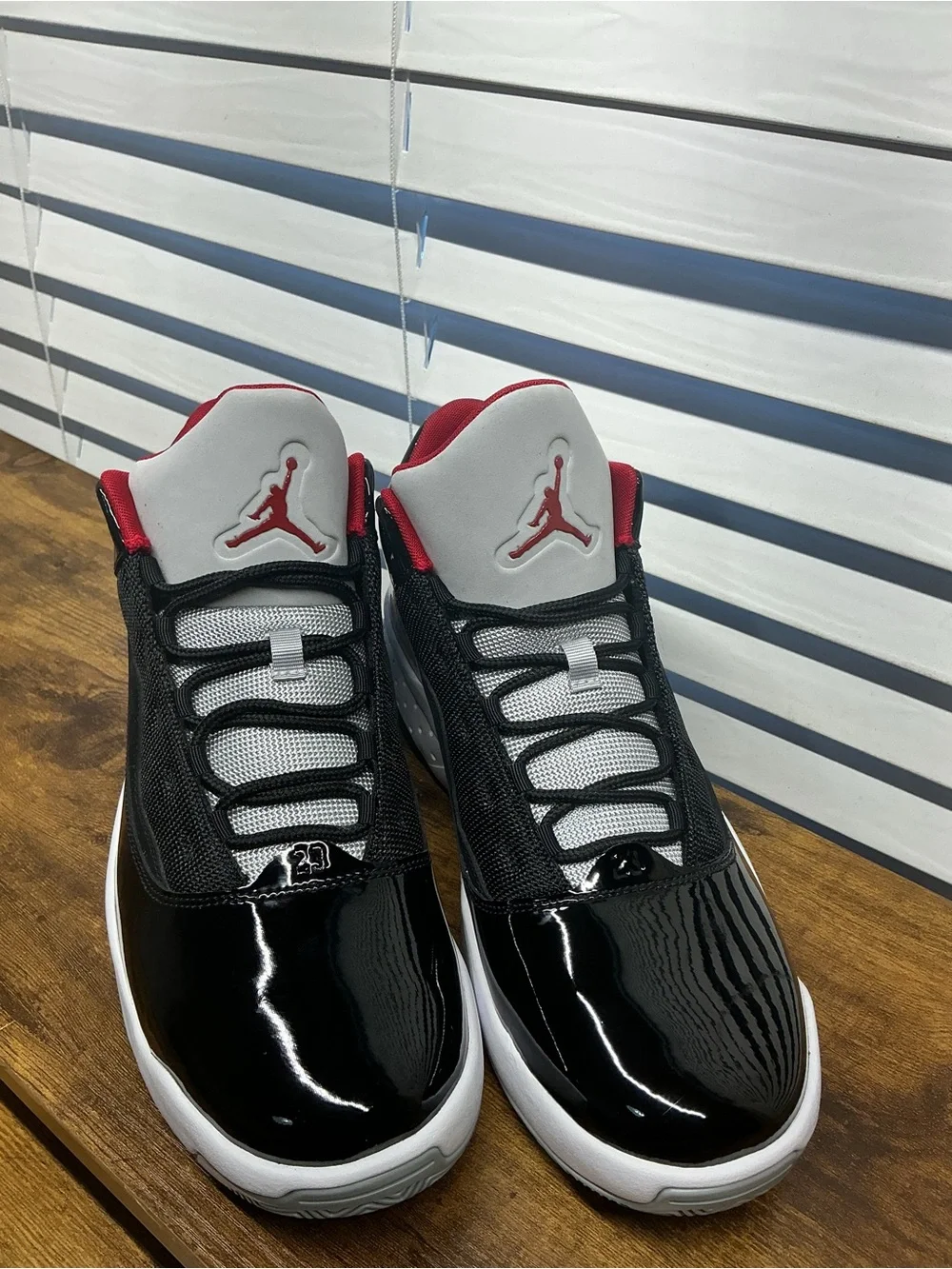Jordan Men’s Black/White/Red Low-Top Basketball Sneakers